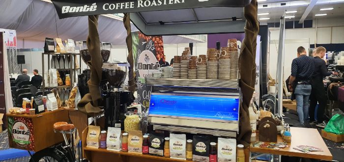 St&aacute;nok s k&aacute;vou Bont&eacute;